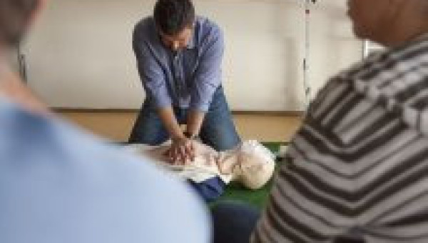 Formació en suport vital bàsic i desfibril·ladors