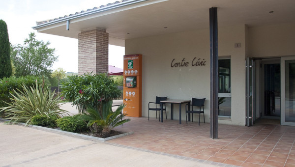Centre cívic, CRC 565